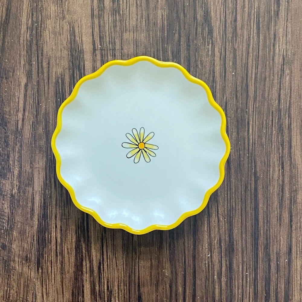 Urban Outfitters Icon Catch -ALL Dish